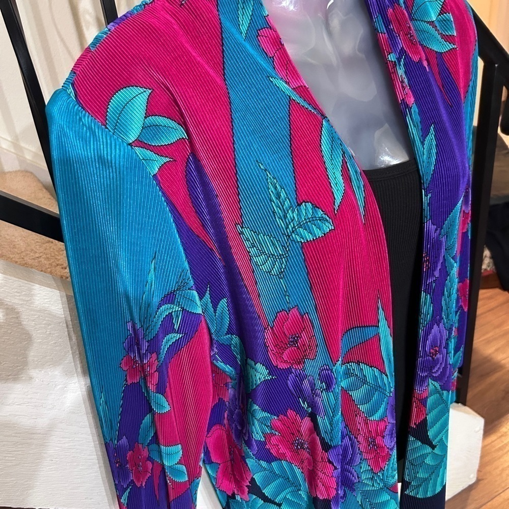 Vintage Tropical Malaysian Jacket Women’s Sz M-L Fuchsia Teal Purple Nav… - Picture 3 of 11